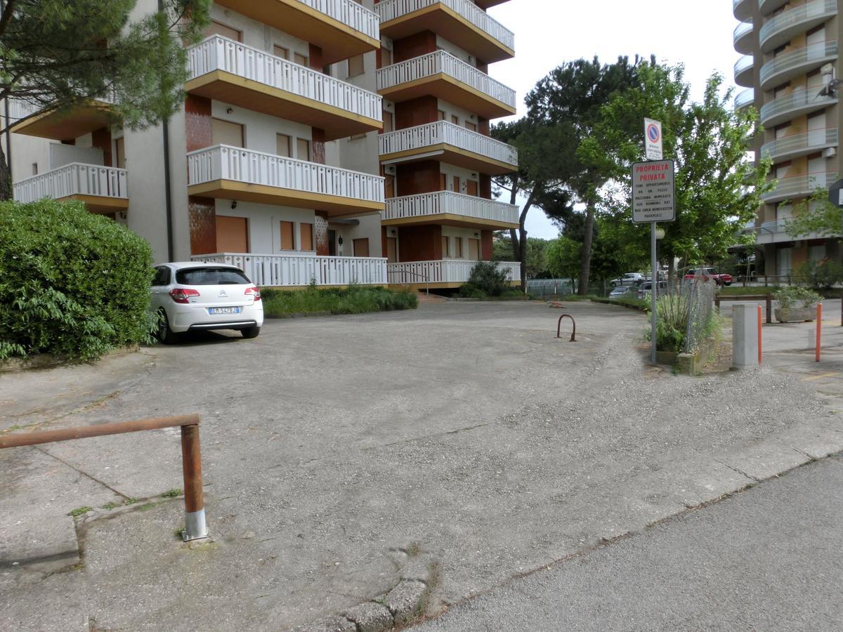 Lucerna Apartment Lignano Sabbiadoro Bagian luar foto